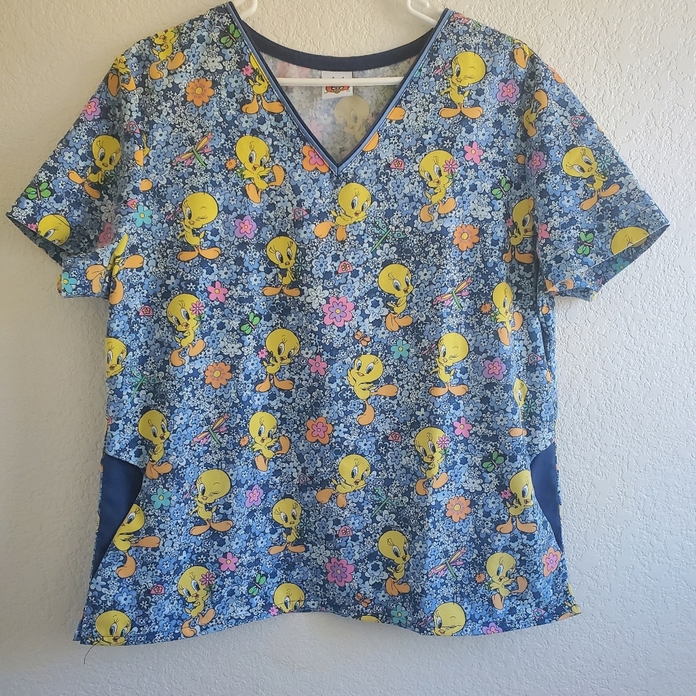 Looney Tunes Scrub Top Tweety Bird Blue Size Appx. Medium Pediatric School Nurse